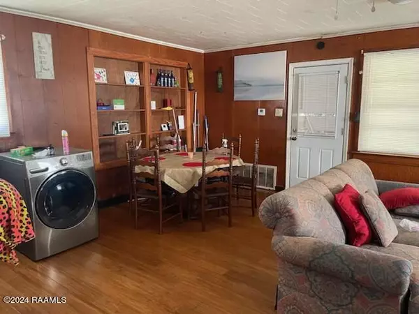 Lafayette, LA 70501,407 E Pine ST