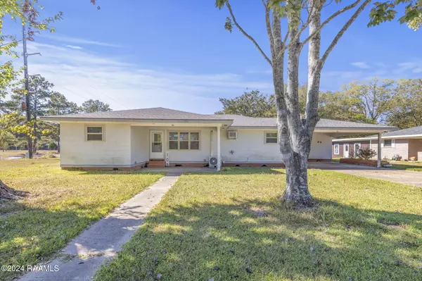 105 Spanish Moss LN, Evangeline, LA 70537