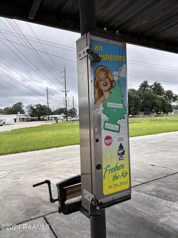 Lafayette, LA 70506,434 Eraste Landry RD