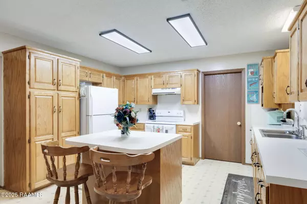 Lafayette, LA 70507,327 Nottingham CIR