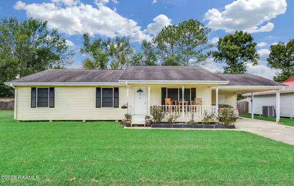 327 Nottingham CIR, Lafayette, LA 70507