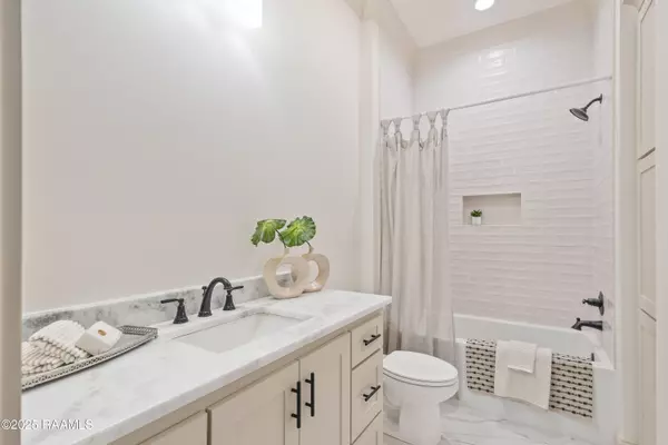 Youngsville, LA 70592,Address not disclosed