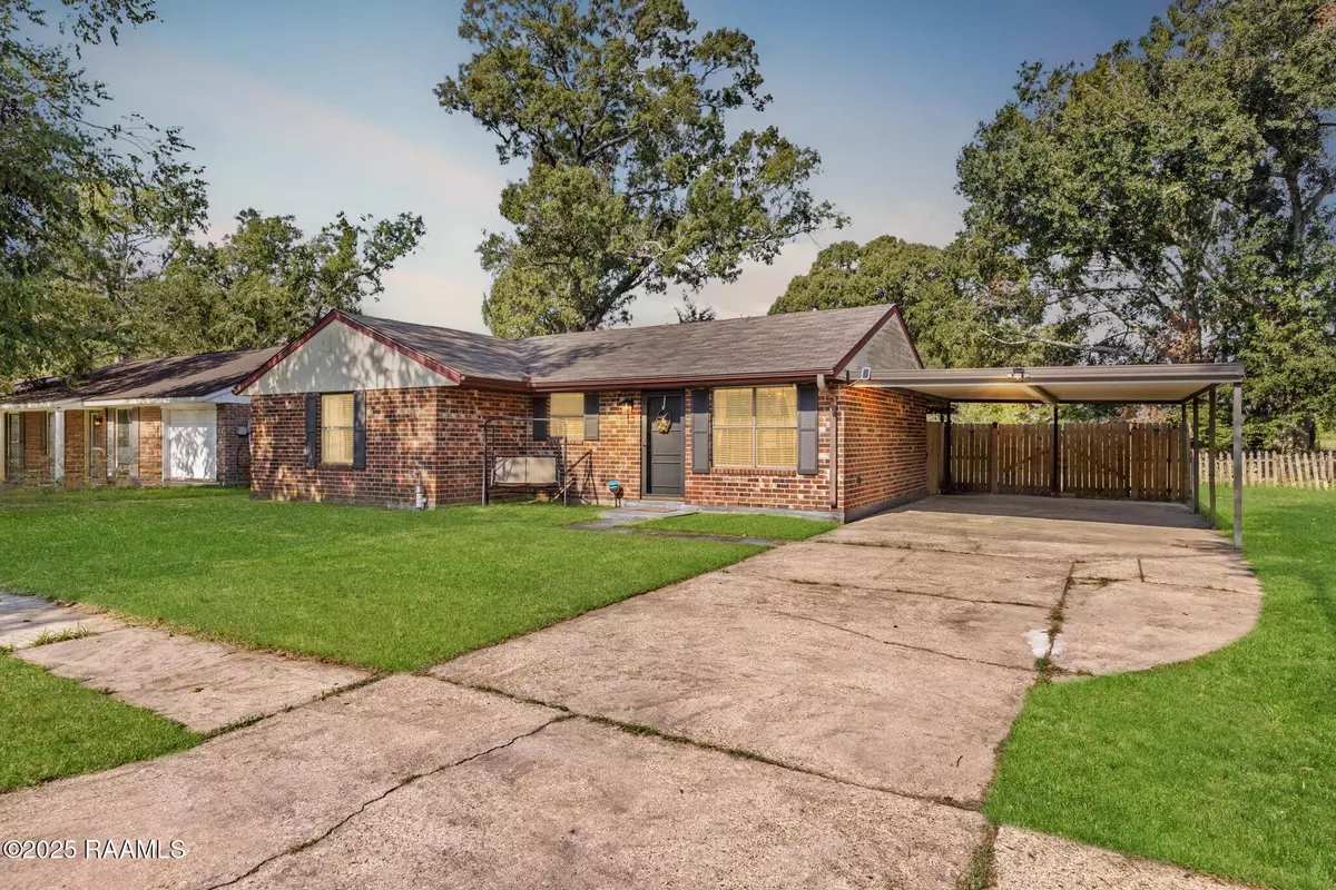 Lafayette, LA 70506,405 Thompson LOOP