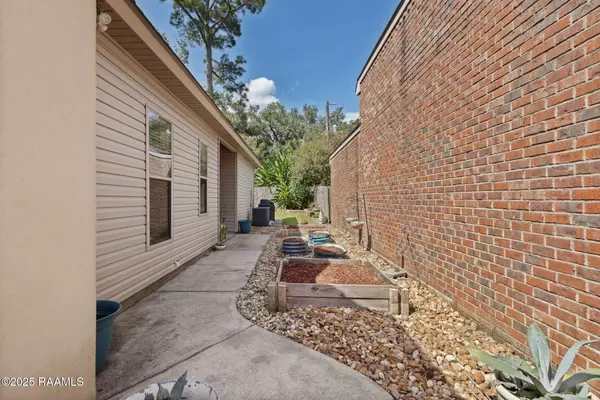 Lafayette, LA 70508,232 Chimney Rock BLVD