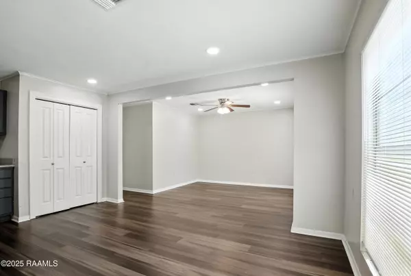 Lafayette, LA 70501,104 Town Homes DR