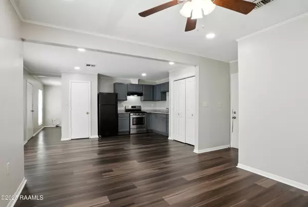 Lafayette, LA 70501,104 Town Homes DR