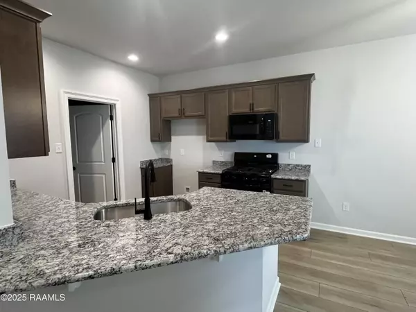 Lafayette, LA 70506,Address not disclosed