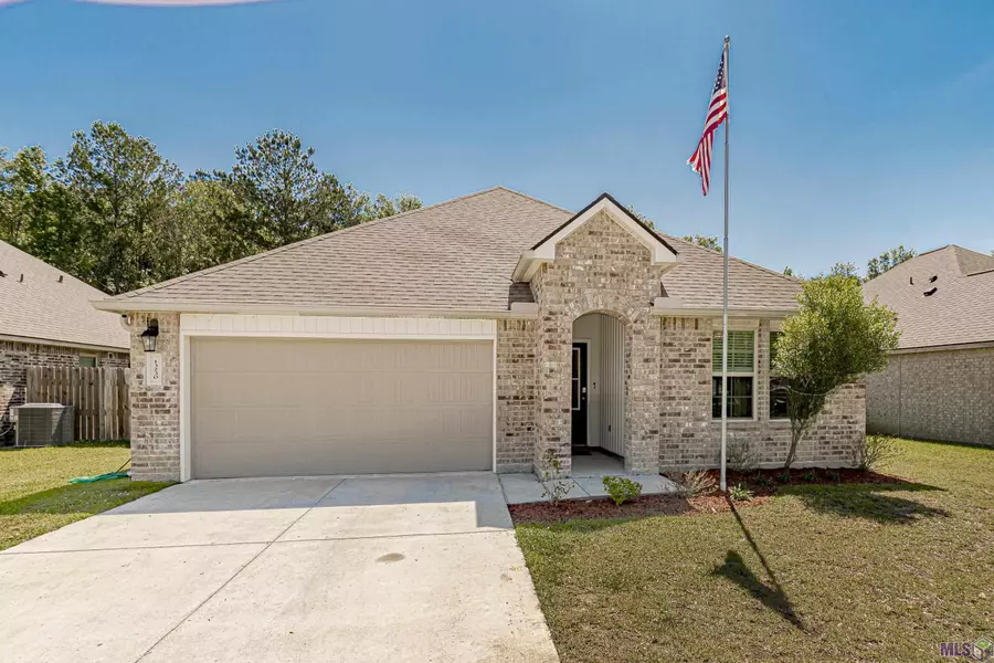 13230 Fowler Dr, Walker, LA 70785