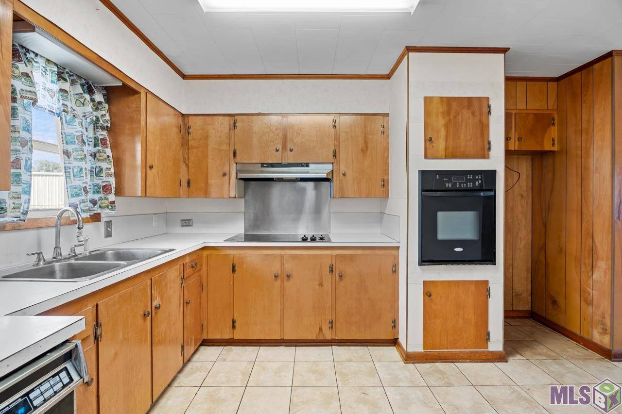 Donaldsonville, LA 70346,204 Saint Joseph St
