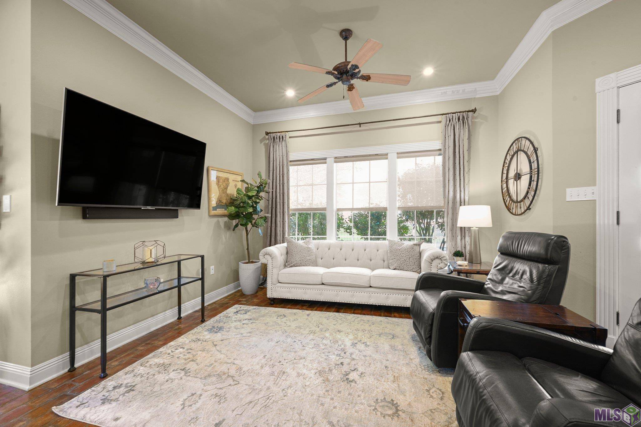 Saint George, LA 70809,19457 Point O' Woods Ct