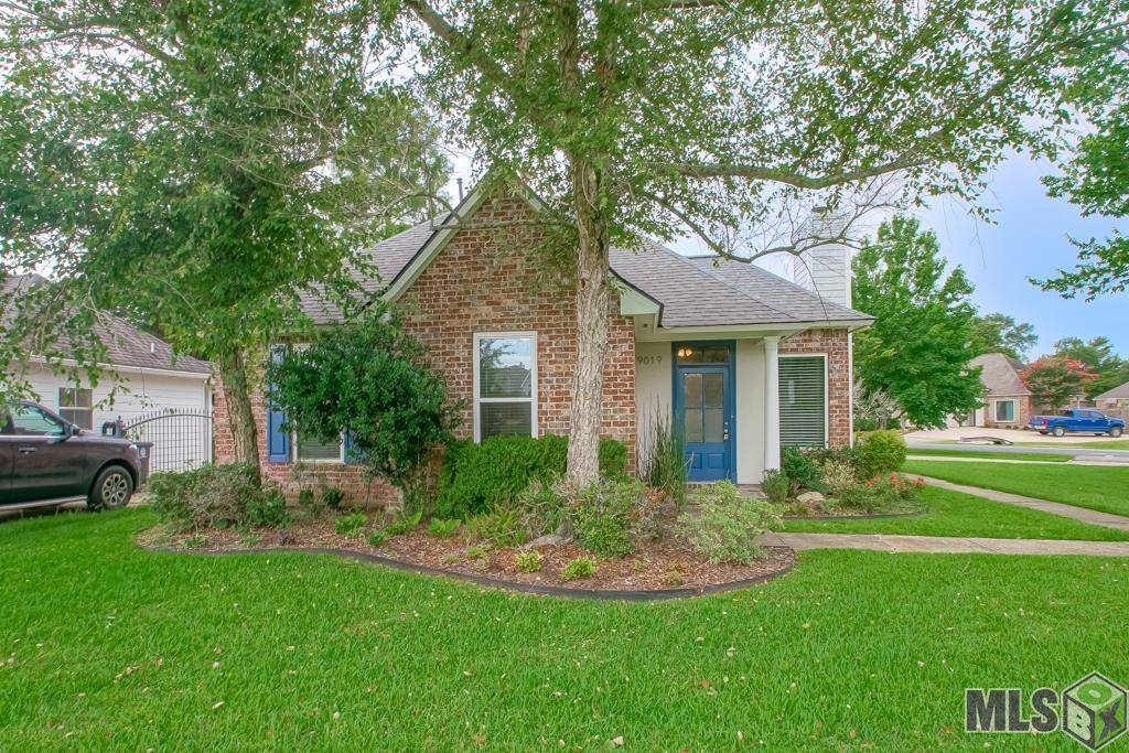 19019 W Lake Terrace Dr, Baton Rouge, LA 70817