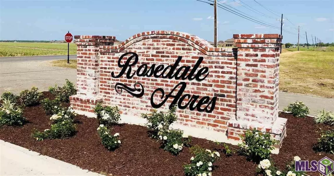 432 Harvest Ln, Port Allen, LA 70767