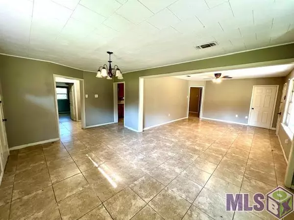 Baker, LA 70714,7233 Villere Dr