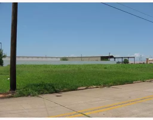 Alexandria, LA 71301,0 Macarthur