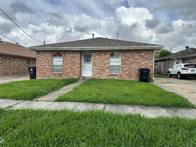 3417 Shangri La Drive, Chalmette, LA 70043