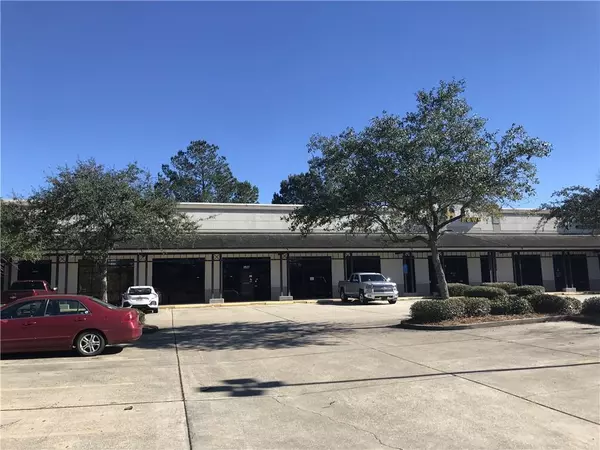 Mandeville, LA 70471,2635 N Causeway Boulevard