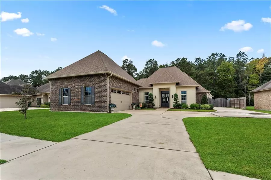 39725 Dockside Drive, Ponchatoula, LA 70454