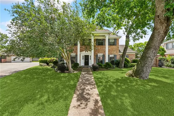 3767 Red Oak Court, New Orleans, LA 70131