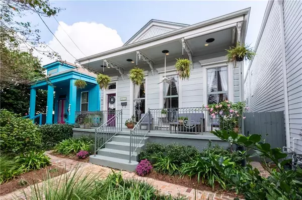 New Orleans, LA 70115,819 Bellecastle Street