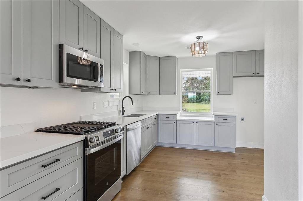 Violet, LA 70092,2104 Edgar Drive