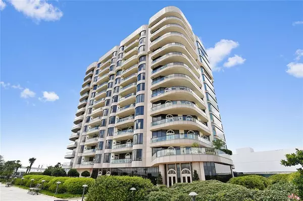 600 Port Of New Orleans Place #15F, New Orleans, LA 70130