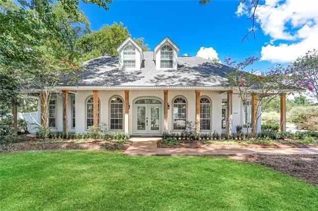 226 Mako Nako Drive, Mandeville, LA 70471