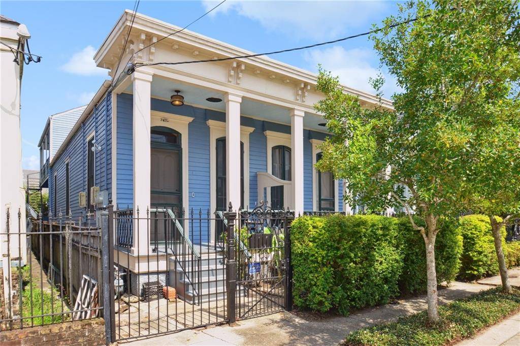 New Orleans, LA 70130,2425 Annunciation Street #2425