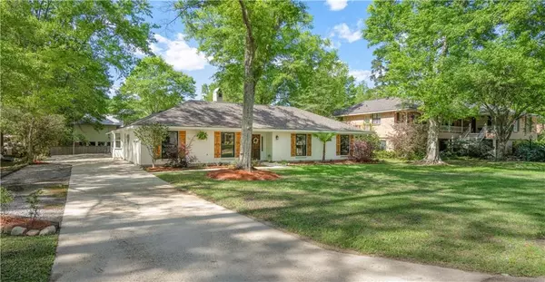 Mandeville, LA 70448,220 Shaunell Drive
