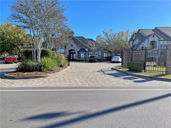 350 Emerald Forest Boulevard #9201, Covington, LA 70433