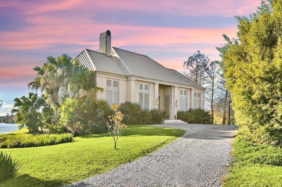 Slidell, LA 70460,350 Faciane Lane