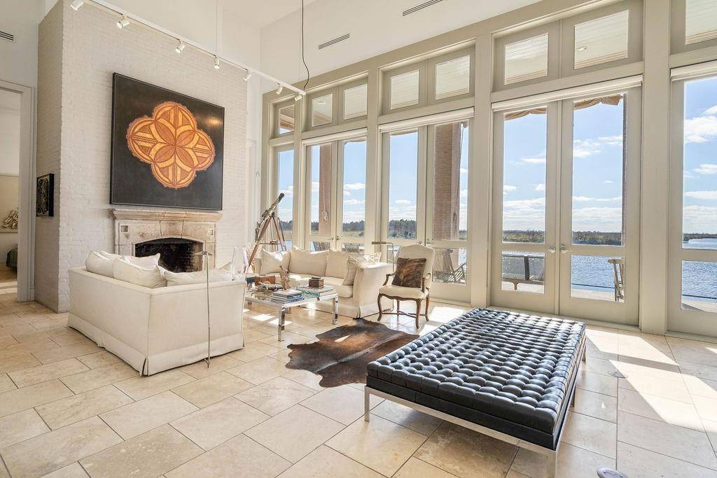 Slidell, LA 70460,350 Faciane Lane