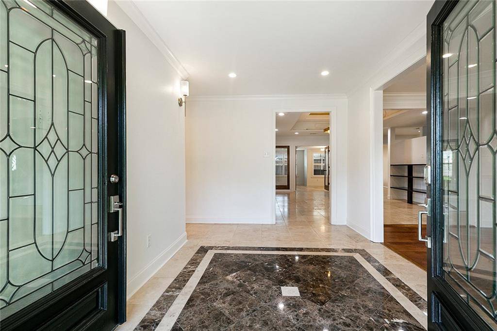 New Orleans, LA 70124,700 Crystal Street