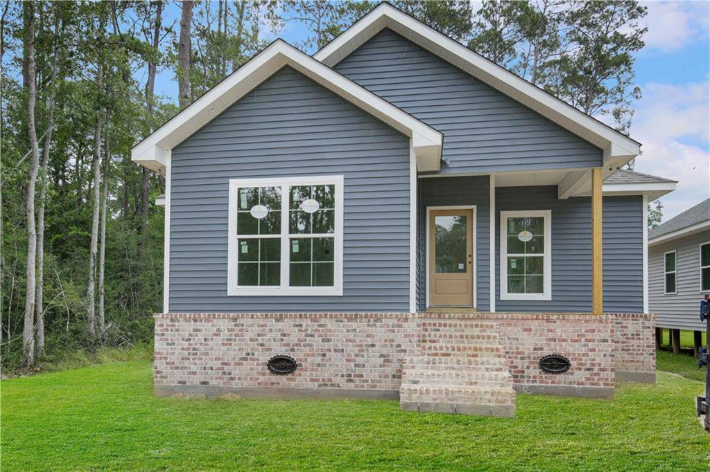60420 Aqua Street, Lacombe, LA 70445