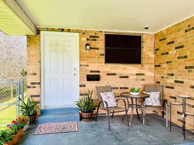 New Orleans, LA 70124,6270-6272 Bellaire Drive