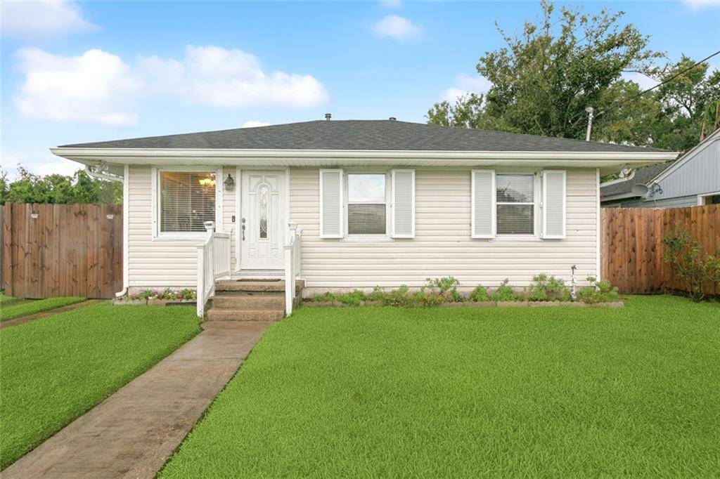 7215 Claiborne Court, Arabi, LA 70032