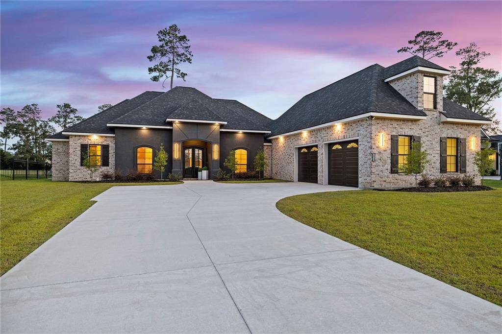 24135 Snowy Egret Cove, Springfield, LA 70462