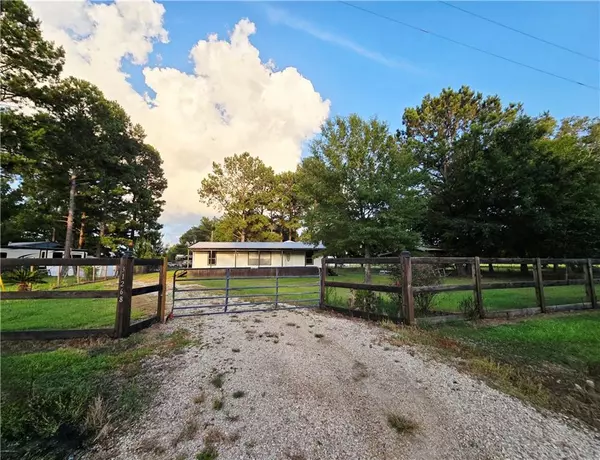 Albany, LA 70711,31268 Crain Road