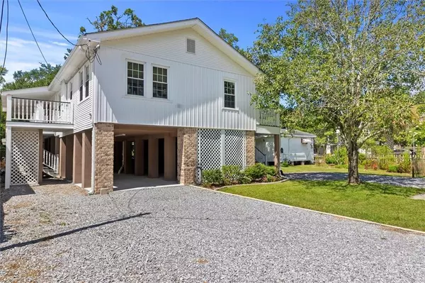 Mandeville, LA 70448,1944 Jefferson Street