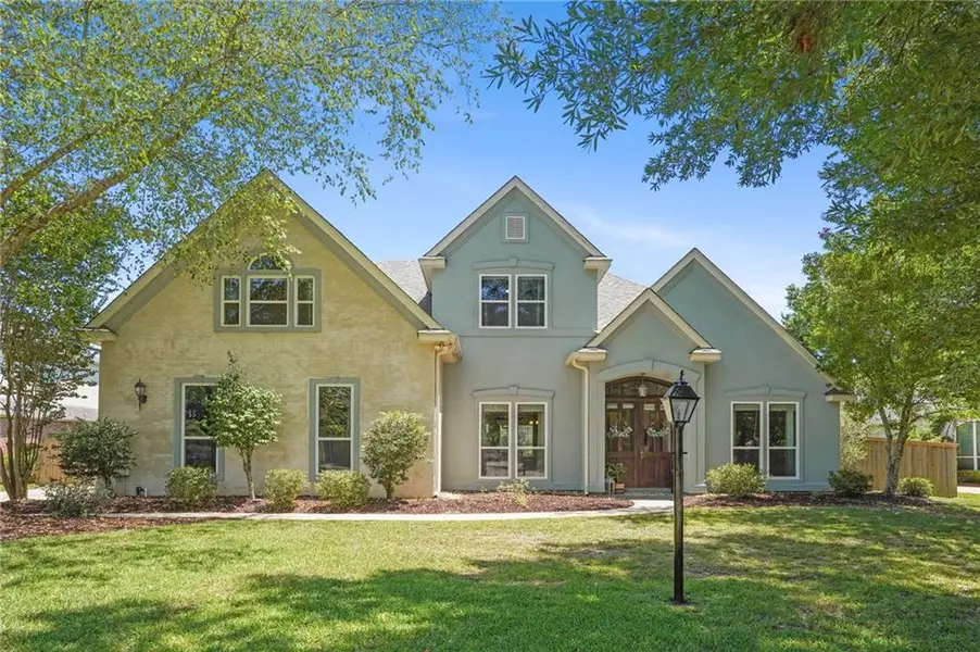 1353 Rue Beauvais, Mandeville, LA 70471