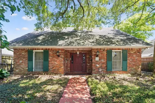 2363 Lark Street, New Orleans, LA 70122