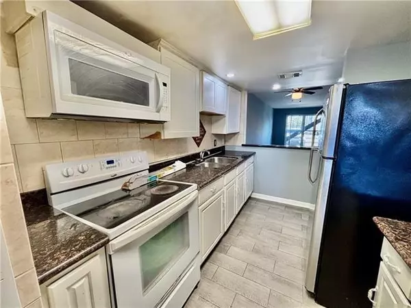 Metairie, LA 70003,6200 Riverside Dr Drive #426