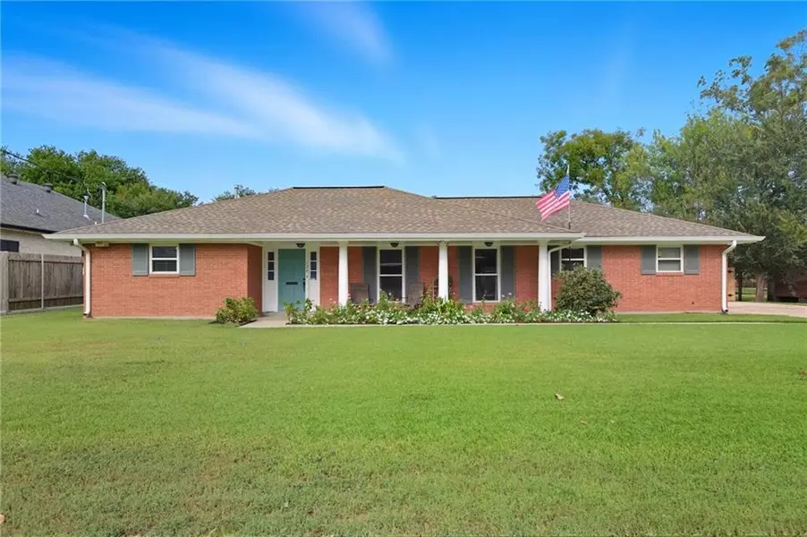 134 Vogt Drive, Belle Chasse, LA 70037