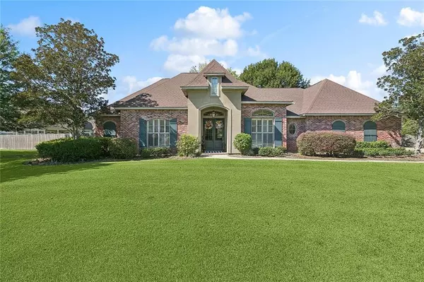 313 Jade Court, Madisonville, LA 70447