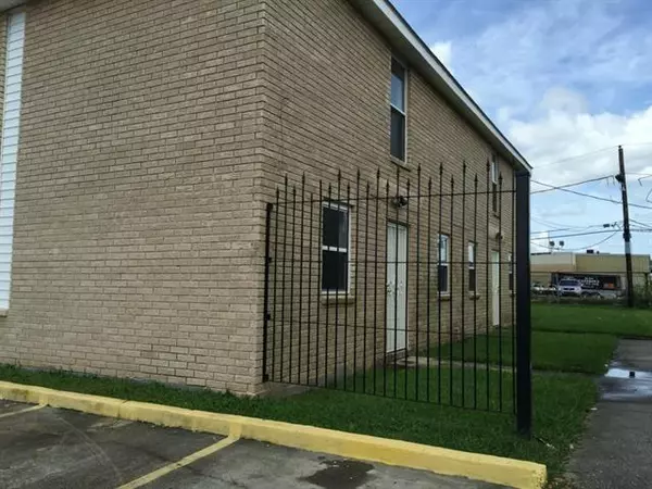 1116 Crape Myrtle Drive #20, Harvey, LA 70058