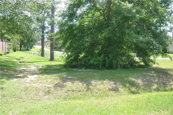 Abita Springs, LA 70420,100 Bald Eagle Drive