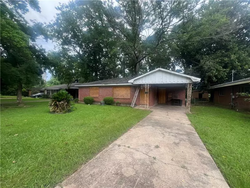 228 Gabriel Lane Lane, Alexandria, LA 71301