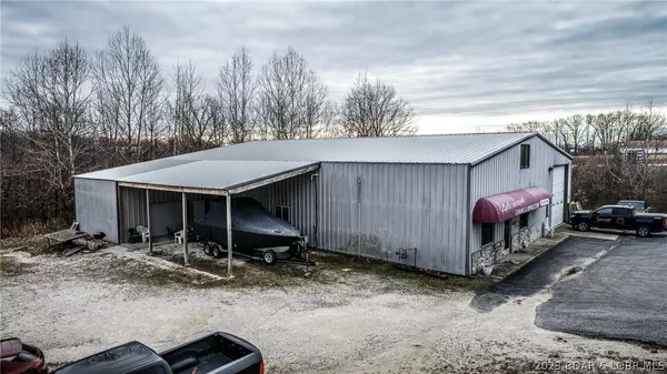 Laurie, MO 65038,141 Sherman Ridge RD