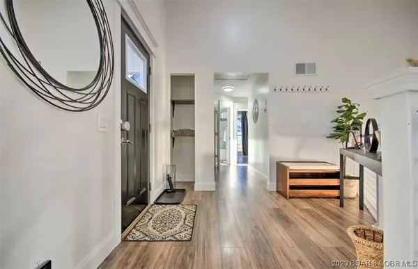 Lake Ozark, MO 65049,507 Highline RD