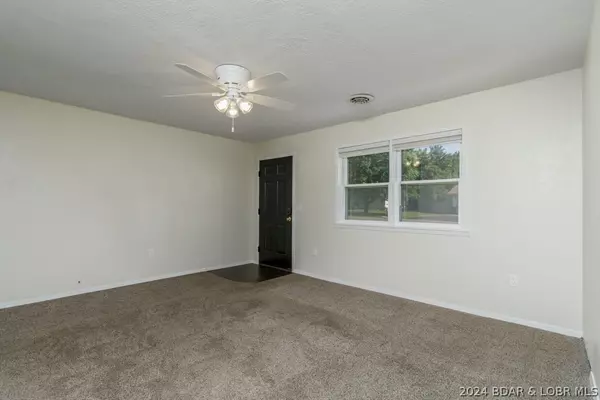 Lebanon, MO 65536,641 Willow LN