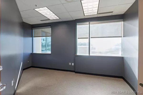 Osage Beach, MO 65065,5780 Osage Beach Pkwy #215